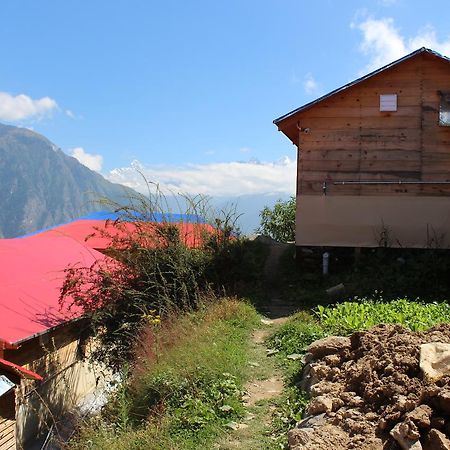 Blue Poppy Resorts Joshīmath Exterior foto